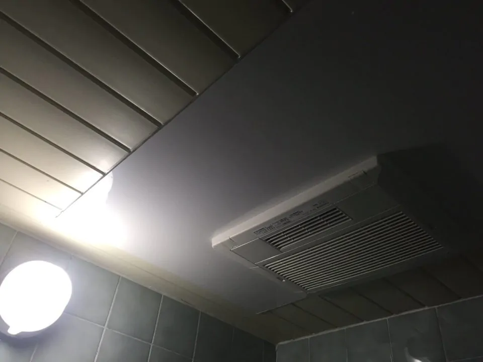 浴室暖房機