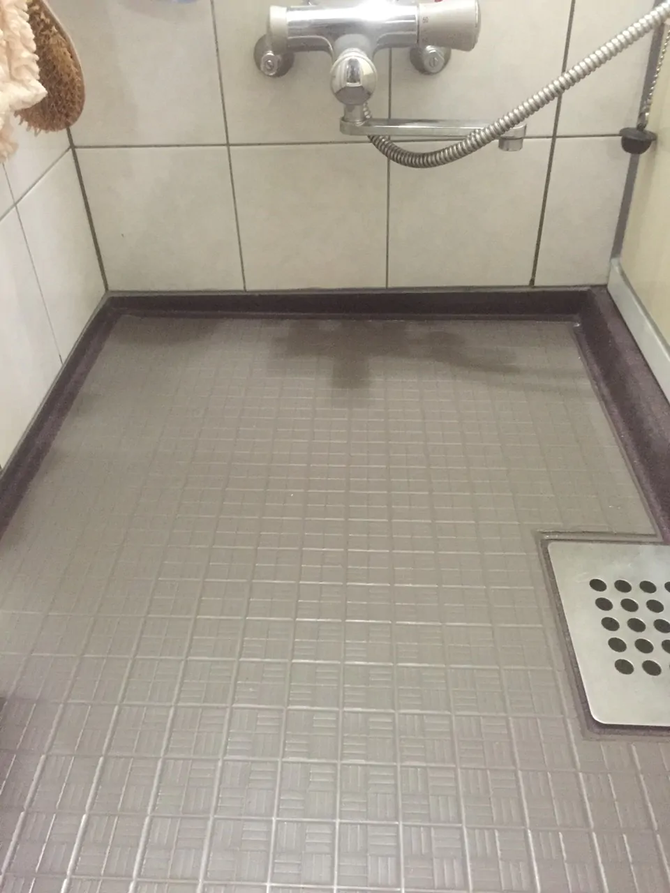 浴室用シート床材を貼るリフォーム