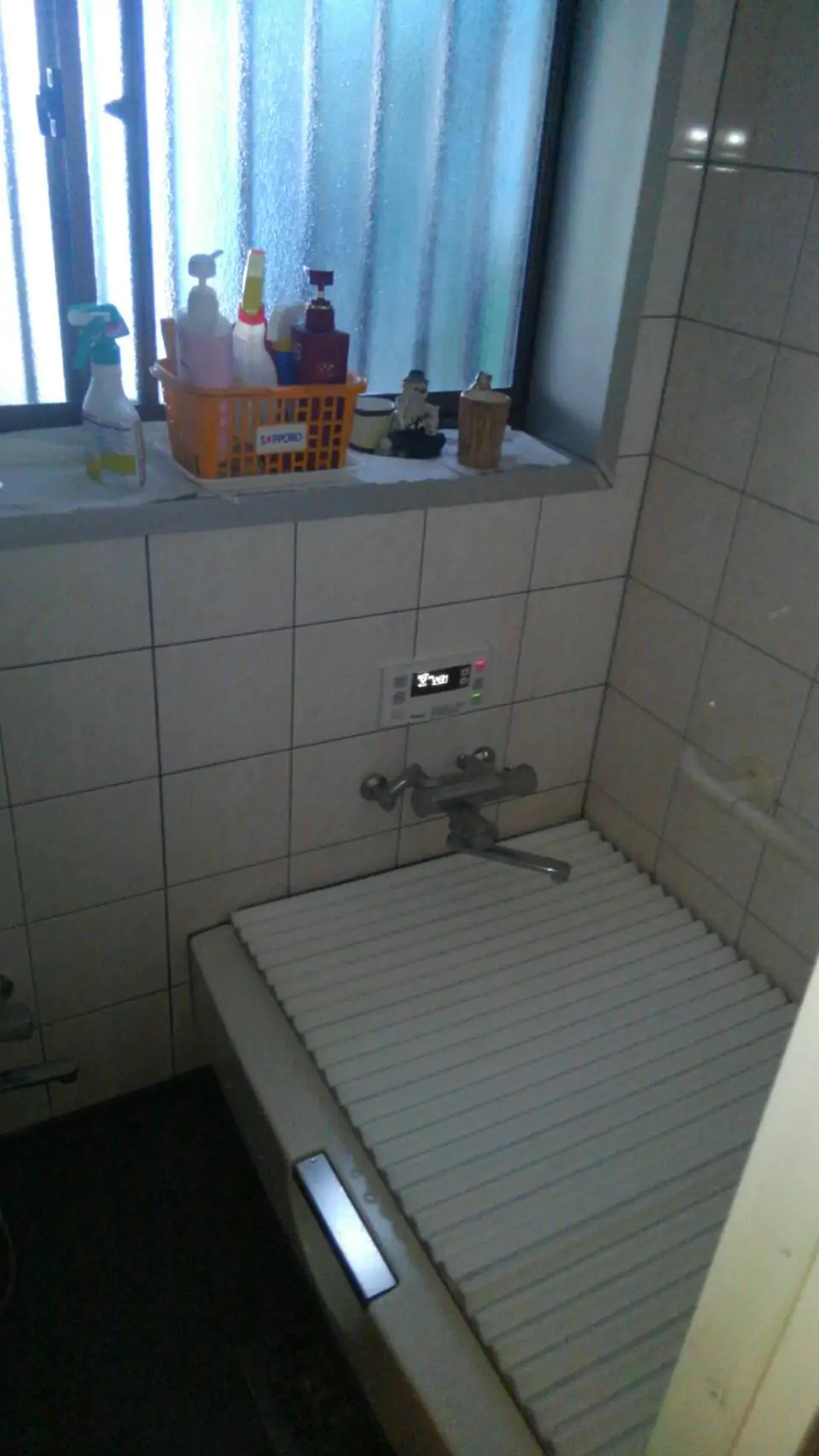 埼玉県所沢市浴室リフォームリンナイ壁掛け給湯器リモコン