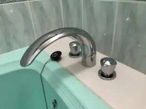 埼玉県日高市お風呂リフォーム浴室水栓金具交換リクシル