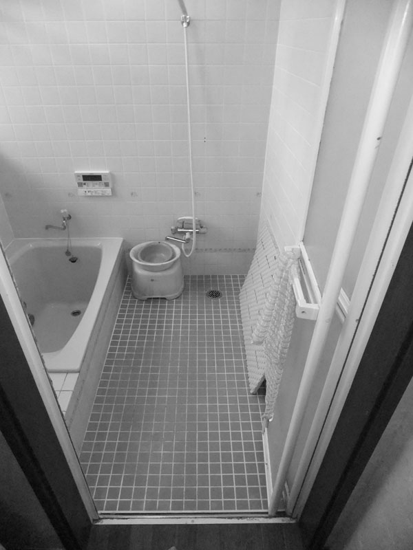 リフォーム前のタイル浴室