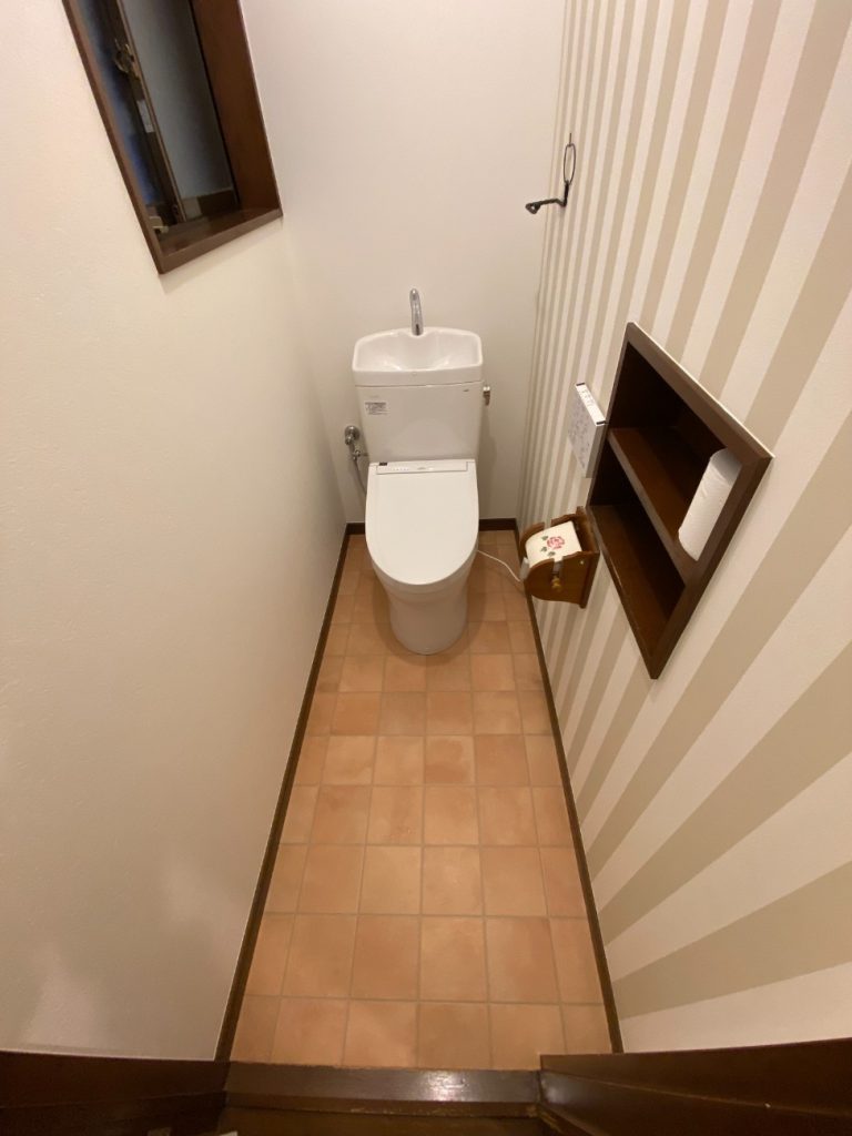 トイレ交換と内装事例