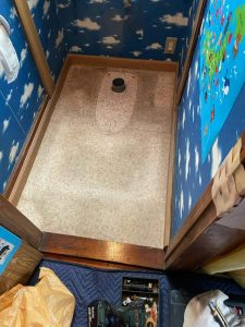 トイレの床汚れ