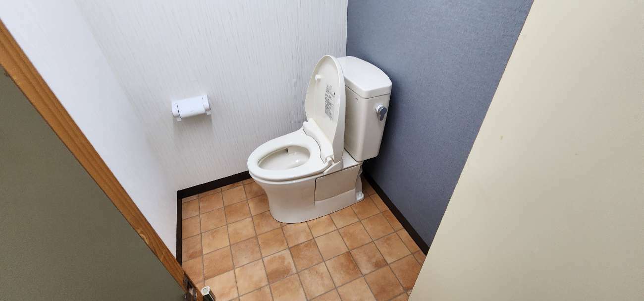 TOTOのトイレ交換工事費込み事例┃和式から洋式への交換