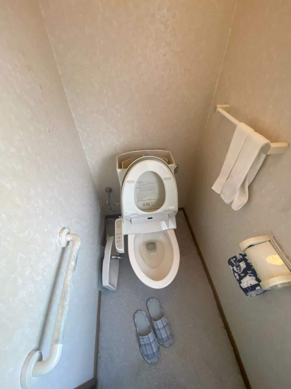 内装工事付トイレまるごとリフォームの施工事例