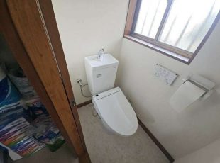 埼玉県さいたま市雨漏り修理工事とトイレリフォーム｜費用は…