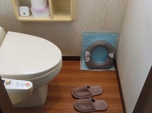 埼玉県飯能市トイレリフォーム｜リクシルアメージュ価格を紹介のBefore